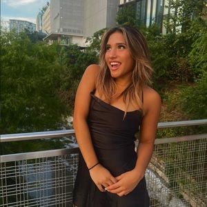 Meet your Posher, Alyssa